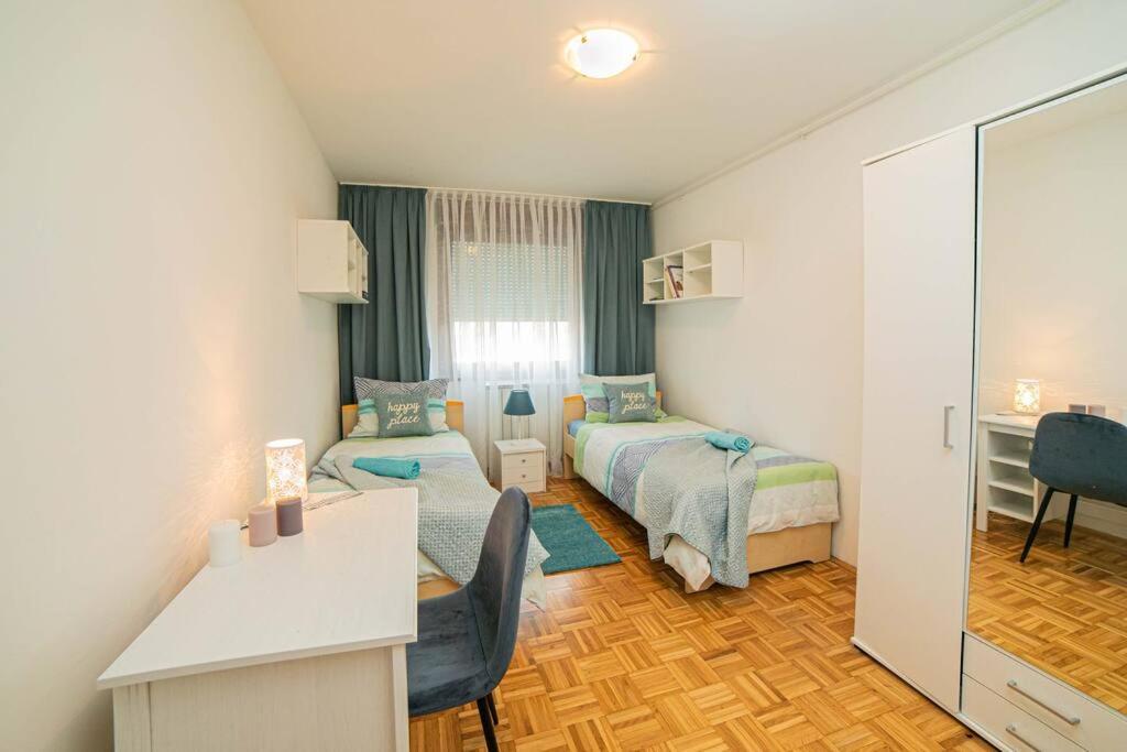 Sunny Day -Arena Zagreb , 2 Bathrooms, 102M², 외부 사진
