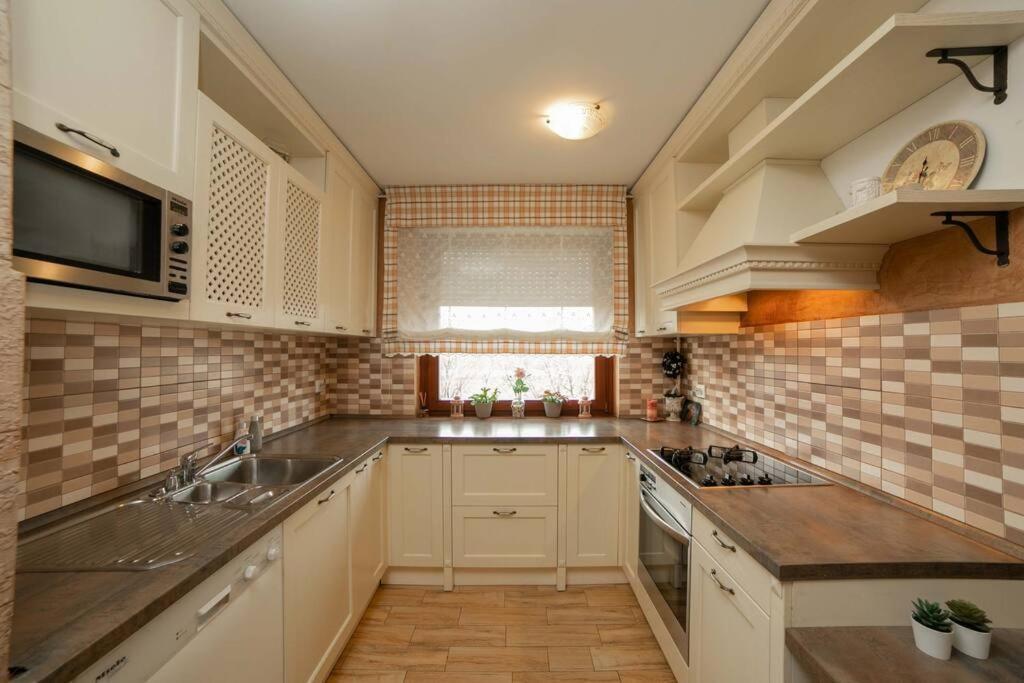 Sunny Day -Arena Zagreb , 2 Bathrooms, 102M², 외부 사진